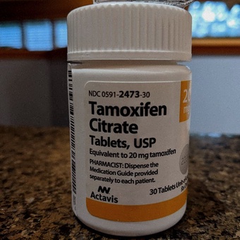 Achat Tamoxifen - Illustration du médicament et comprimés